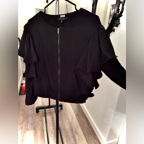 Light zip up top , size s - Picture 4 of 4